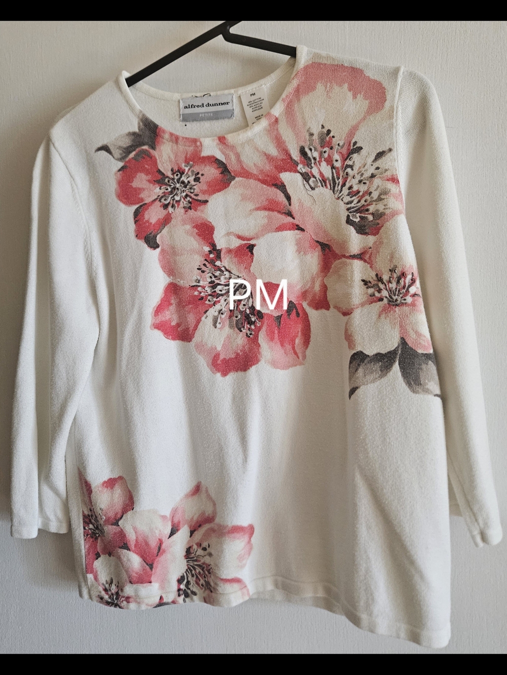 Alfred Dunner Cream Top with Pink Floral Artwork